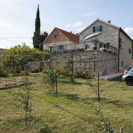 Villa Cetina Milasi Luaran gambar