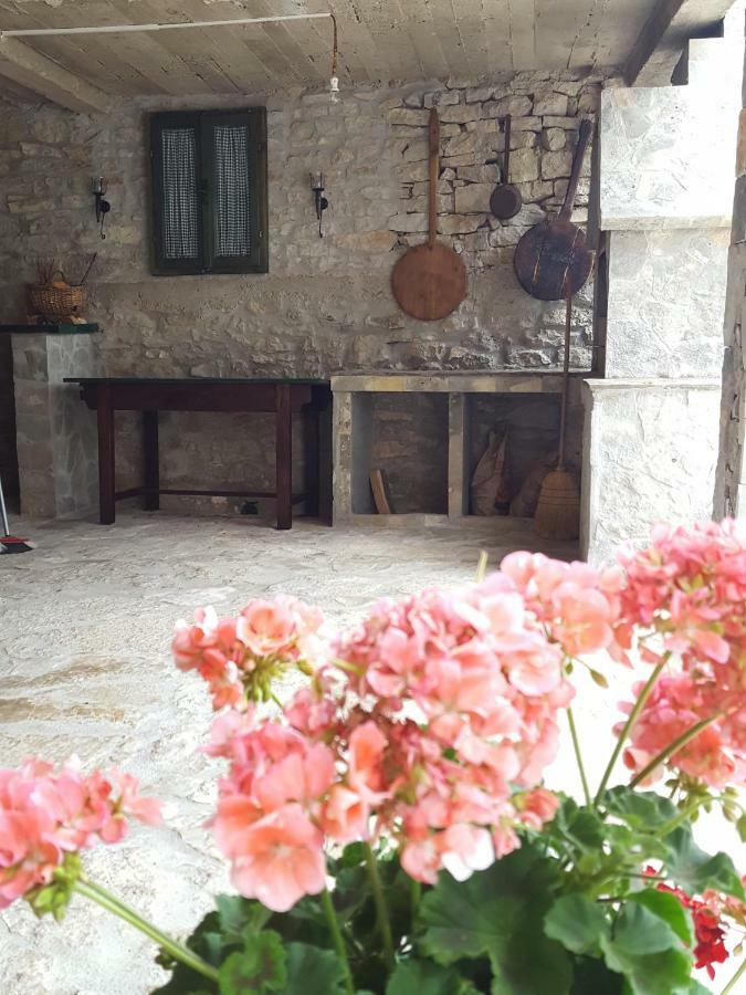 Villa Cetina Milasi Luaran gambar