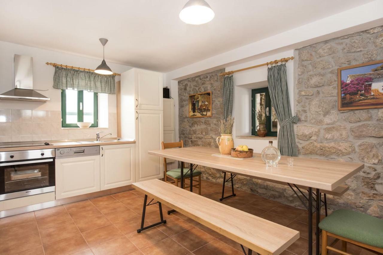 Villa Cetina Milasi Luaran gambar