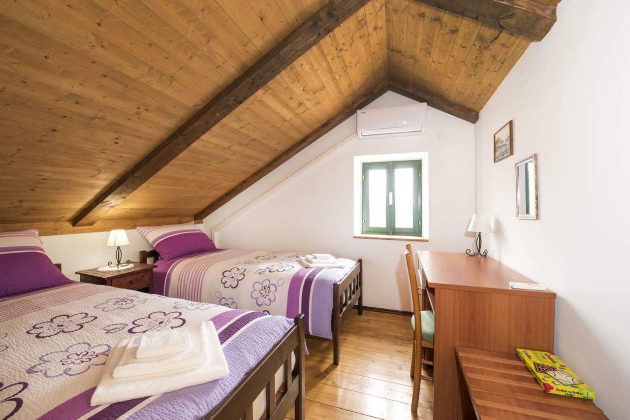 Villa Cetina Milasi Luaran gambar