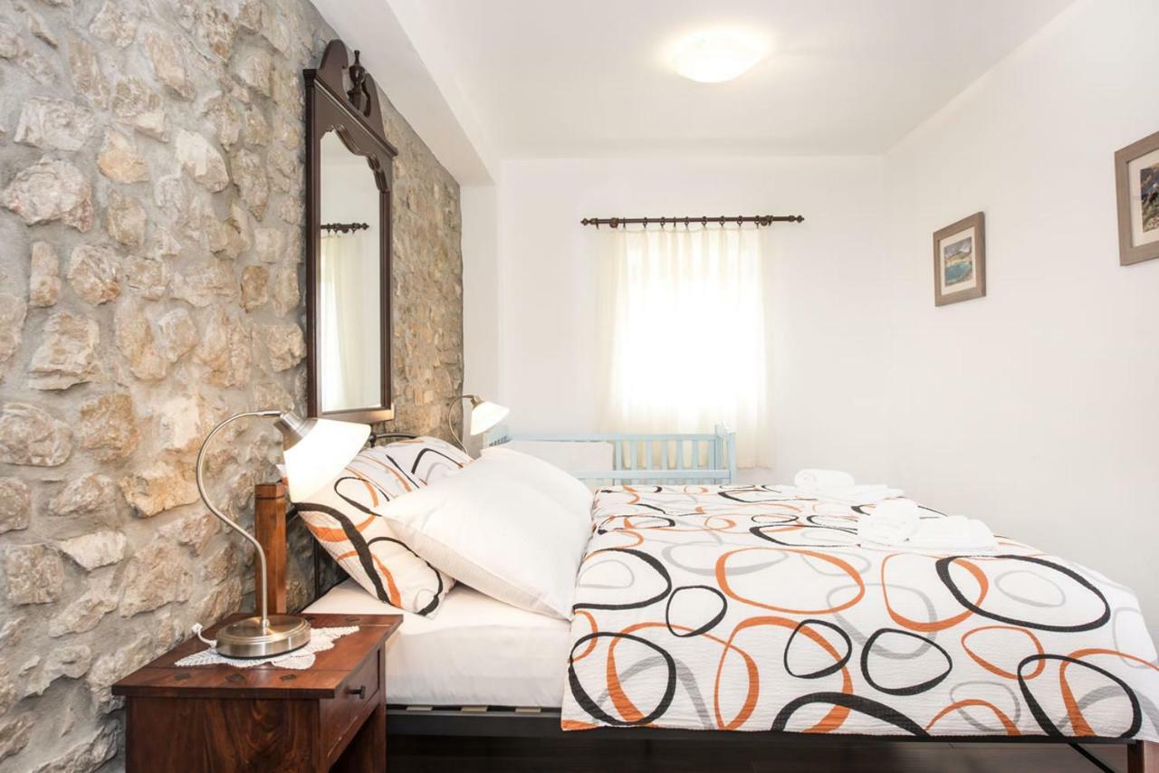 Villa Cetina Milasi Luaran gambar