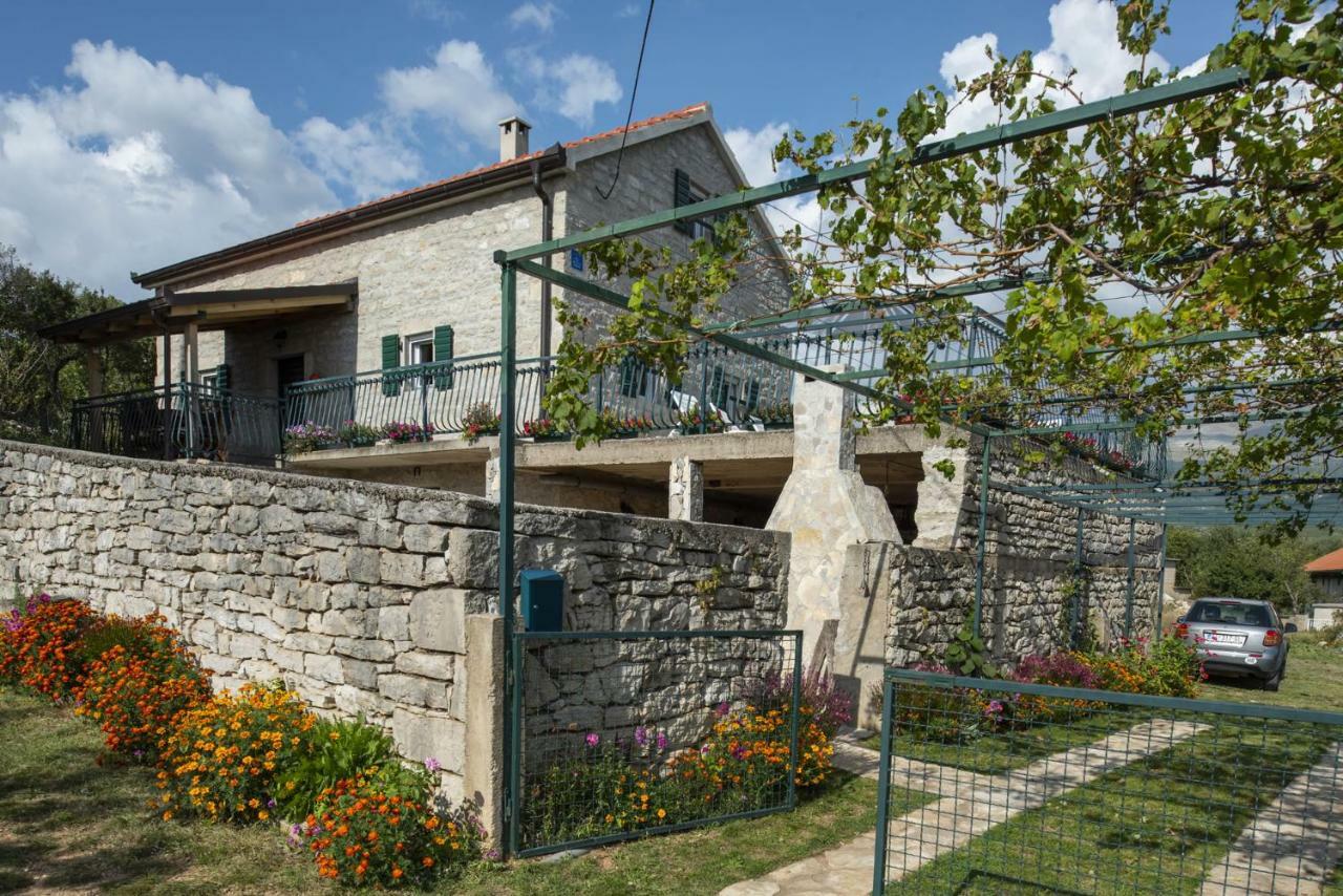 Villa Cetina Milasi Luaran gambar